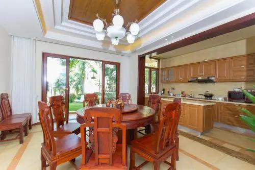 Цзинхун: Pu’er Tea Boutique Inn