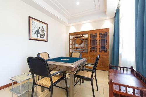 Цзинхун: Pu’er Tea Boutique Inn