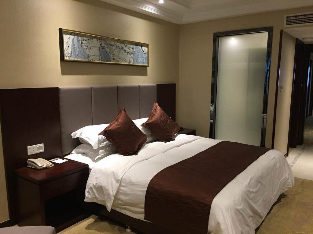 Хучжоу: Huzhou Wealth Hotel