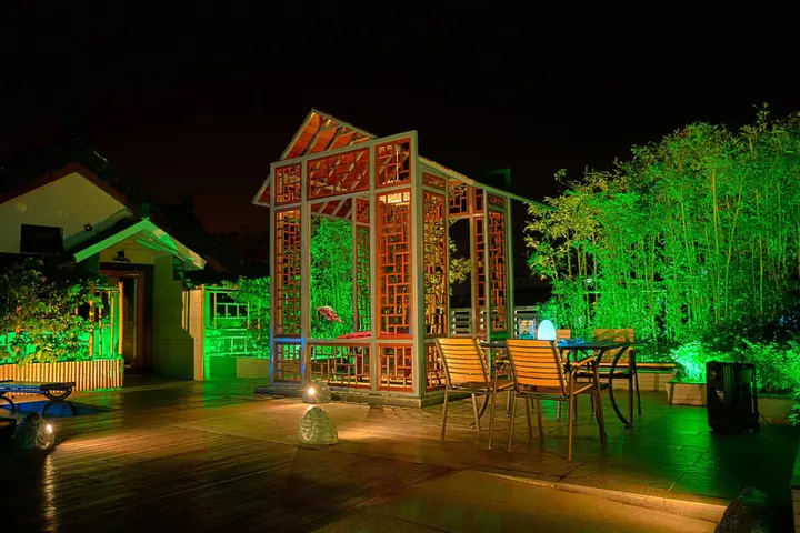 Гуйлинь: Guilin Elephant Trunk Hill Hotel