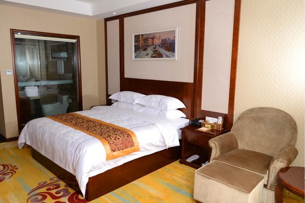 Шанхай: New Knight Royal Hotel Shibo Sanlin