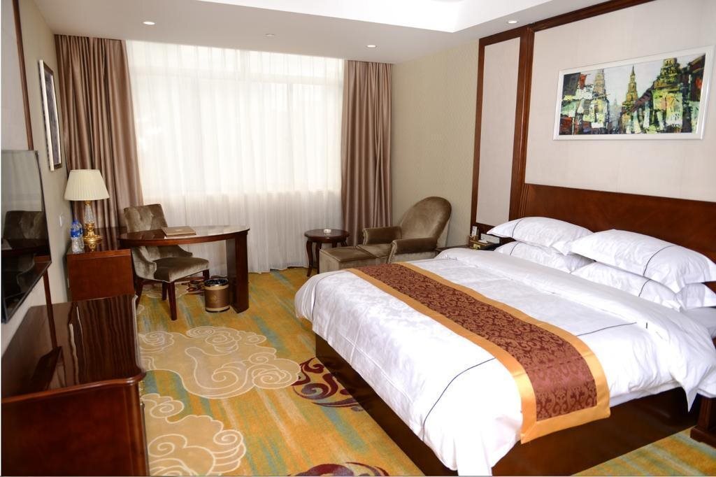 Шанхай: New Knight Royal Hotel Shibo Sanlin