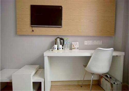 Яньтай: Motel Yantaishan Park