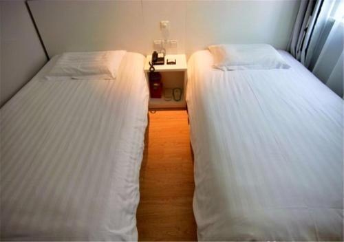 Яньтай: Motel Yantaishan Park