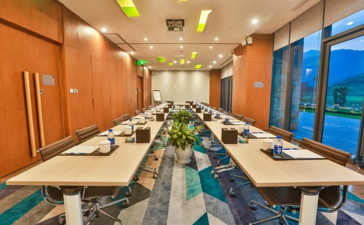 Лешан: Holiday Inn Express Emei Mountain