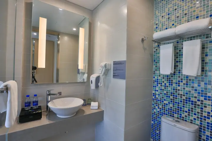 Лешан: Holiday Inn Express Emei Mountain