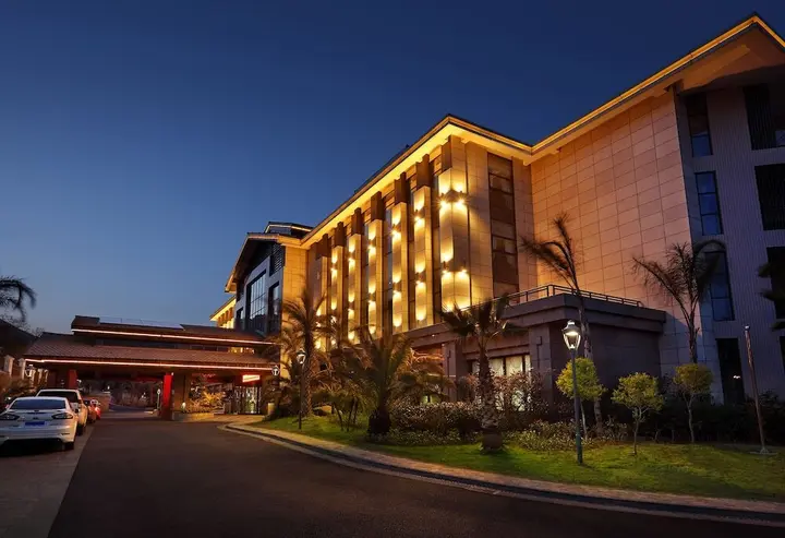 Сичан: Qionghai Bay Bonreal Hotel