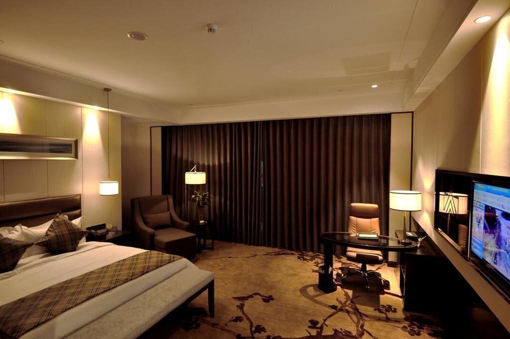 Яньчэн: Purple Gold Hotel