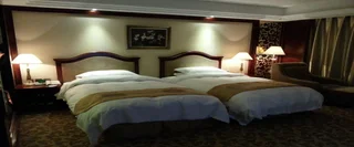 Наньтун: BaiYue International Hotel