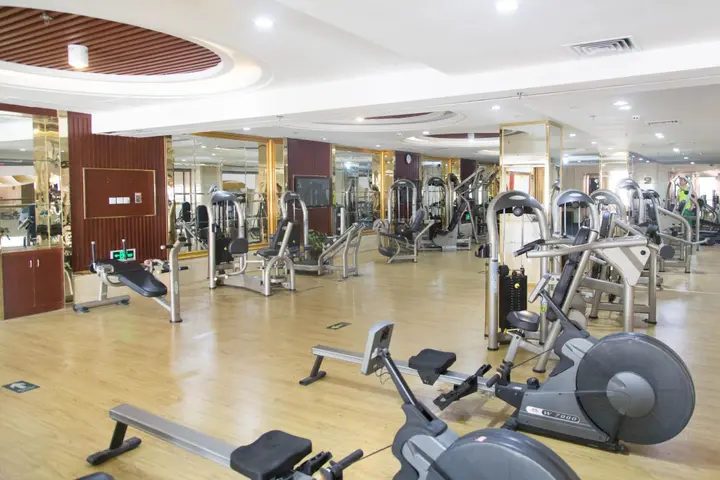Наньтун: BaiYue International Hotel