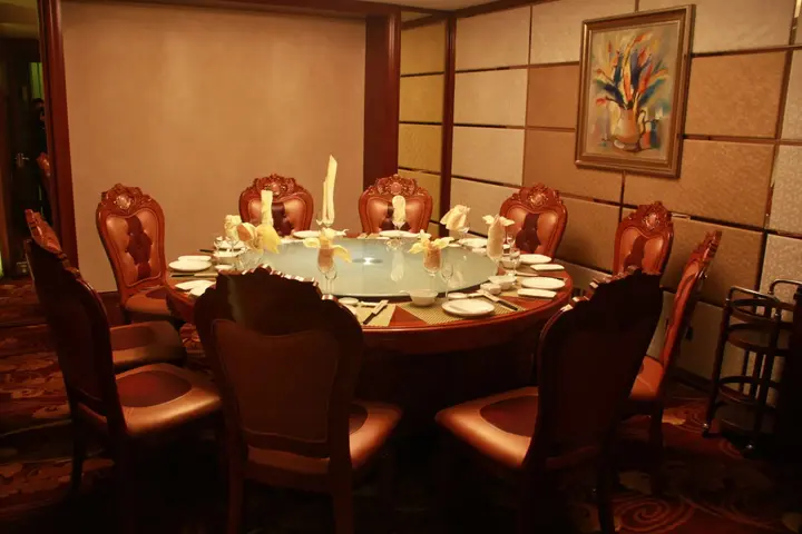 Наньтун: BaiYue International Hotel