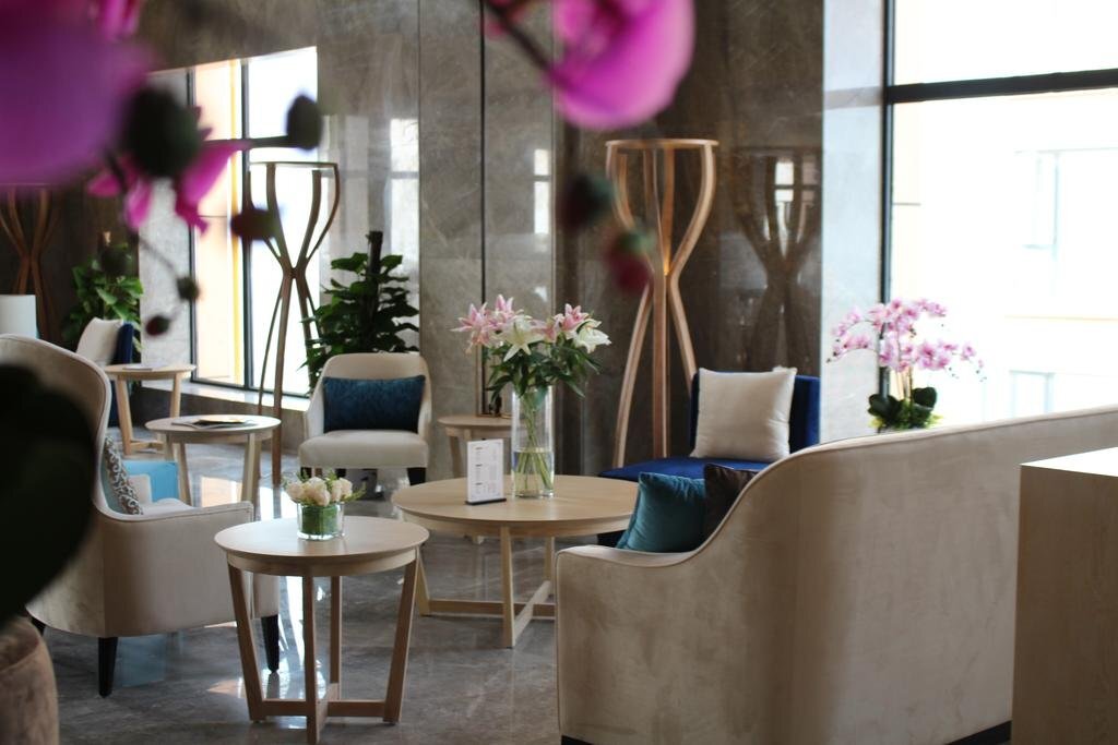 Вэйнань: Huashan International Hotel
