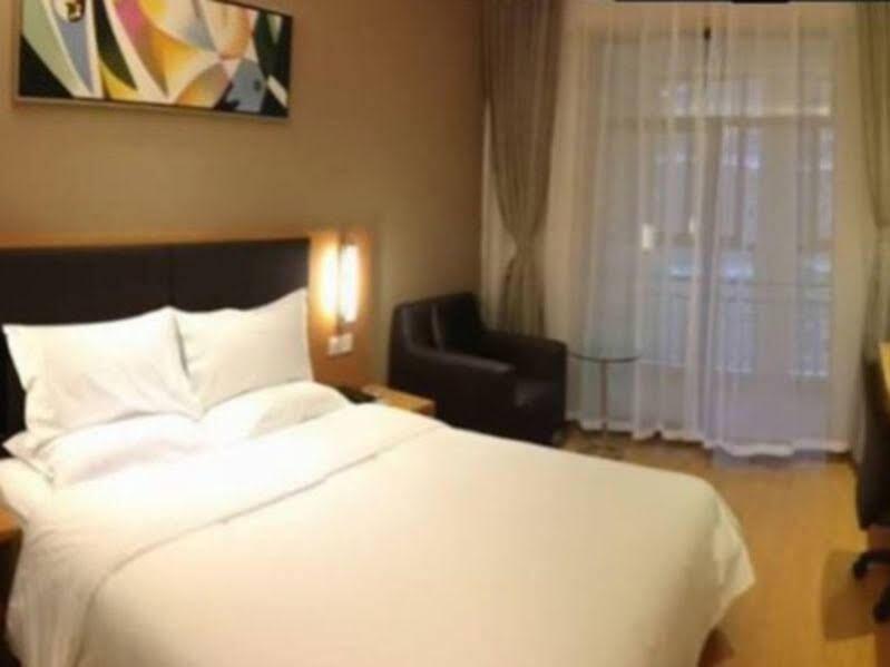 Ибинь: JI Hotel Yibin Laiyin