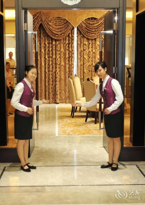 Чунцин: Chongqing Wansheng Hotel