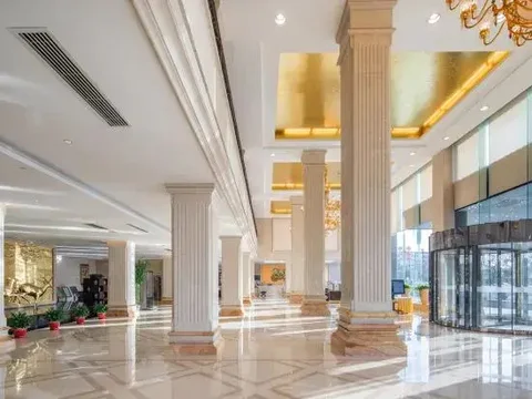 Яньчэн: Hongji Xuanwu Hotel