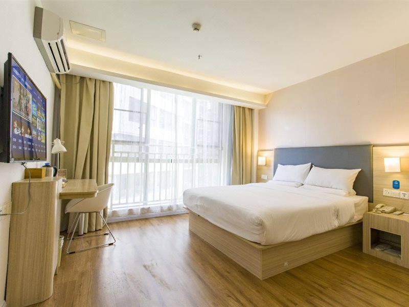 Хуайхуа: Hanting Hotel