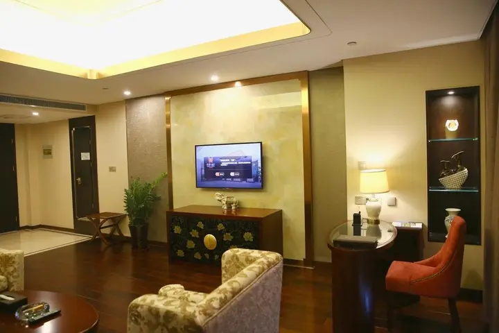 Таншань: Jin Ding Hotel