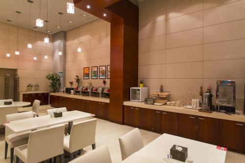 Хойчжоу: Jinjiang Inn Select Huizhou West Lake Pedestrian Street