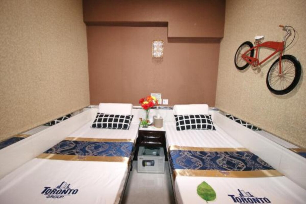 Гонконг: Toronto Inn