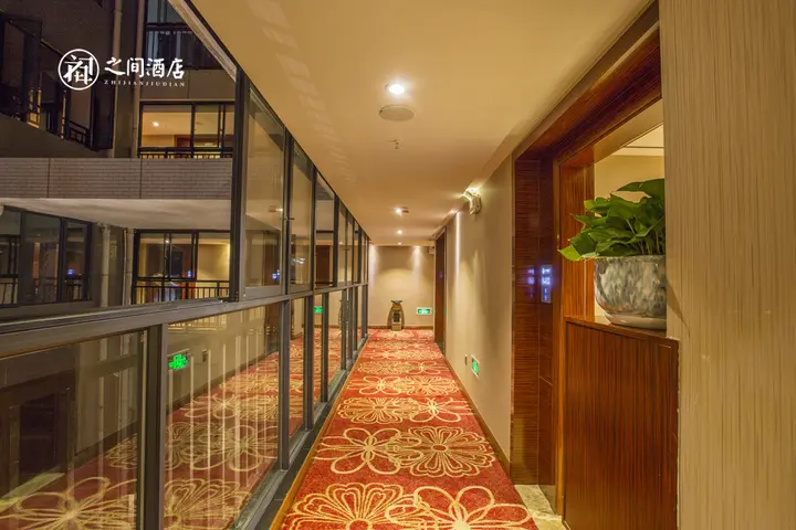 Чжанцзяцзе: Interpersonal Boutique Hotel