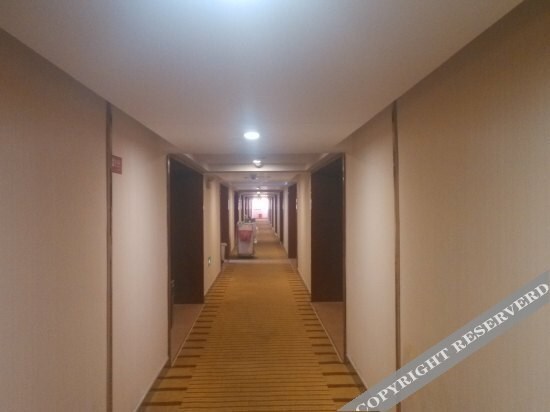 Шиянь: Triumph Hotel