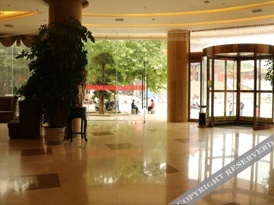Шиянь: Triumph Hotel
