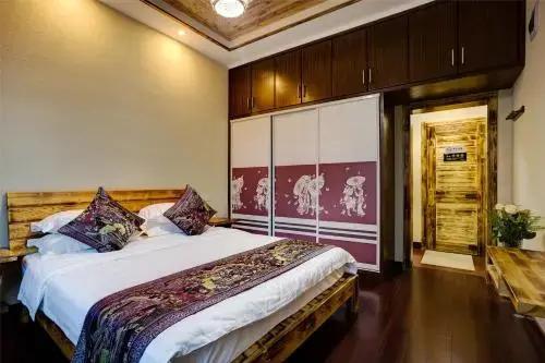 Хучжоу: Moganshan Cao's Home
