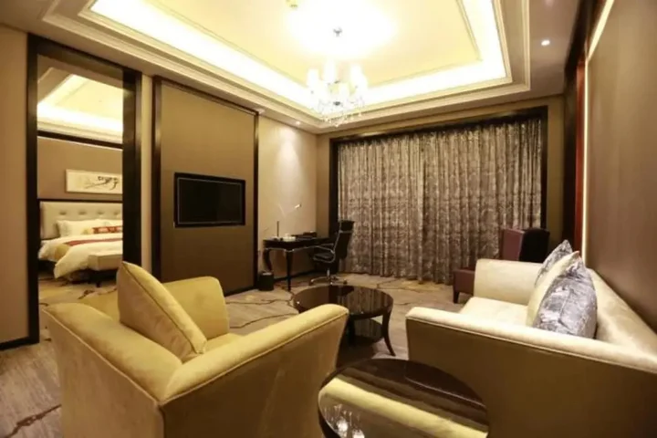 Бачжун: Tianyue Minshan Hotel