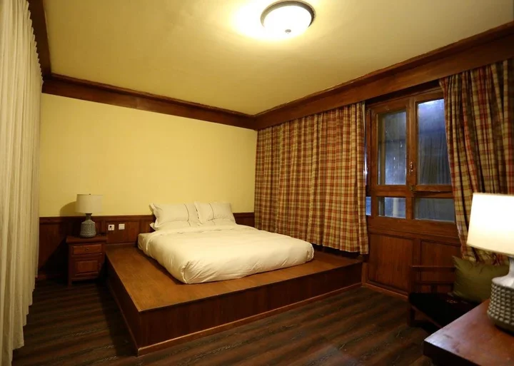 Шангри-Ла: Jacob Beautiful Night Hotel