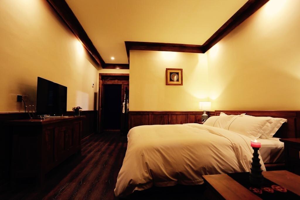 Шангри-Ла: Jacob Beautiful Night Hotel