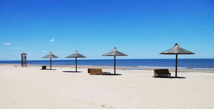 Циньхуандао: Qinhuangdao Arcadia Seaside Holiday Hotel