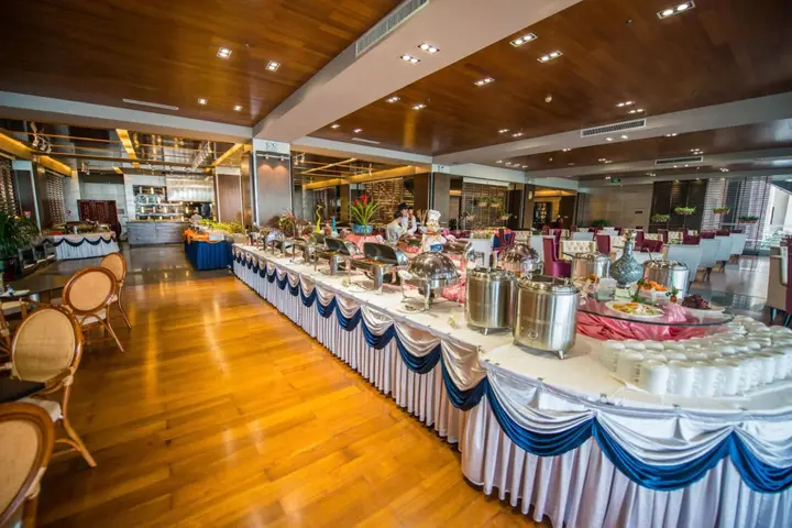 Циньхуандао: Qinhuangdao Arcadia Seaside Holiday Hotel