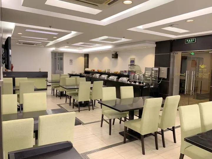 Шанхай: Shanghai Joyful Star Hotel