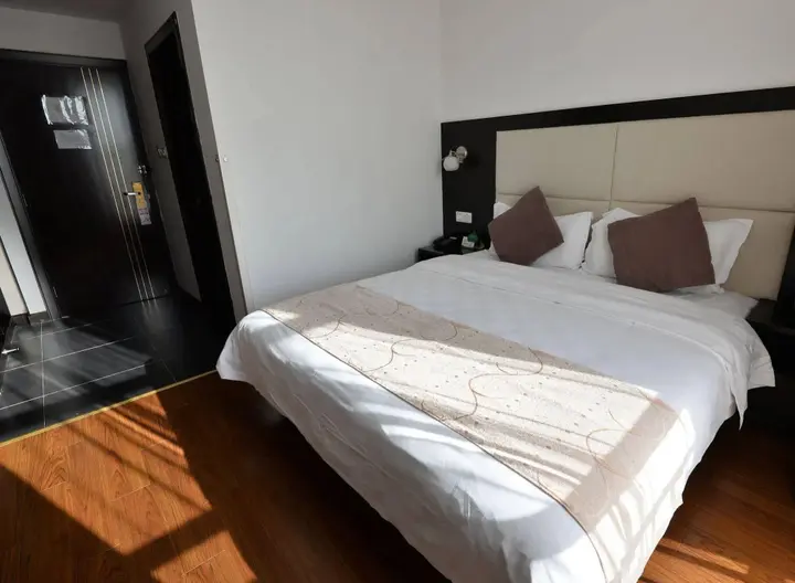Шанхай: Shanghai Joyful Star Hotel