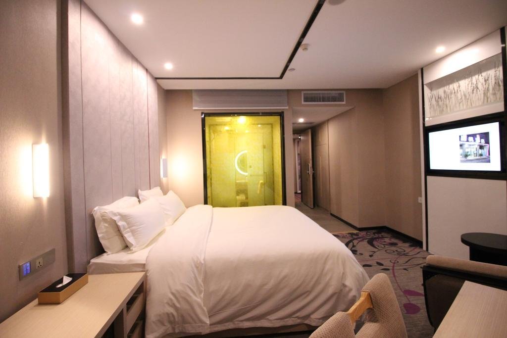 Lavande Hotel Nanchang East Aixihu Subway Station Branch — фото 1
