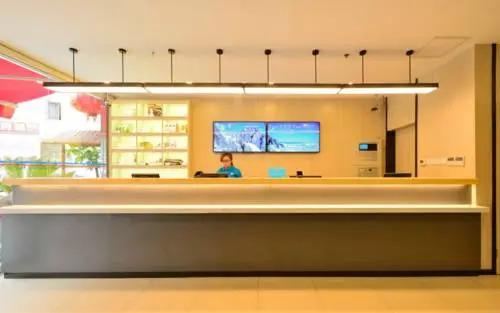 Циньхуандао: Hanting Hotel Qinhuangdao Beidaihe Laohushi