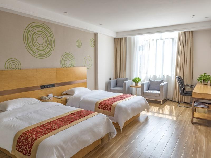 Бэйхай: GreenTree Inn Huanzhu(S)Rd.Transit  Center Express