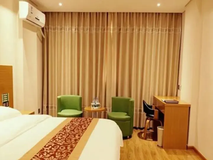 Бэйхай: GreenTree Inn Huanzhu(S)Rd.Transit Center Express