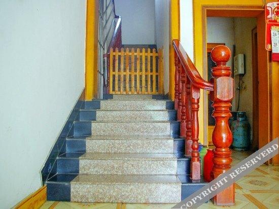 Шанграо: Wuyuan Gold Star Hotel