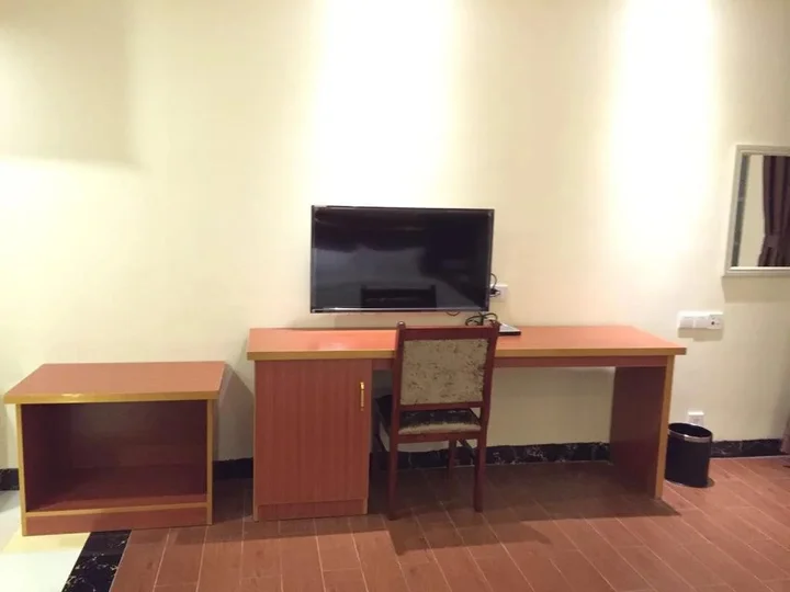 Шаогуань: Q+ Nanxiong Xinhewan Business Hotel