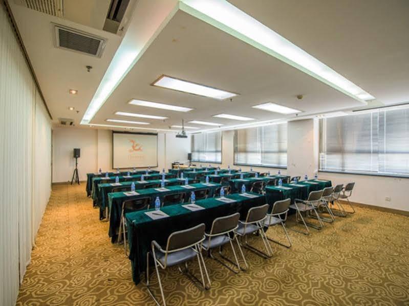 Ичан: GreenTree Eastern Yichang Jindongshan