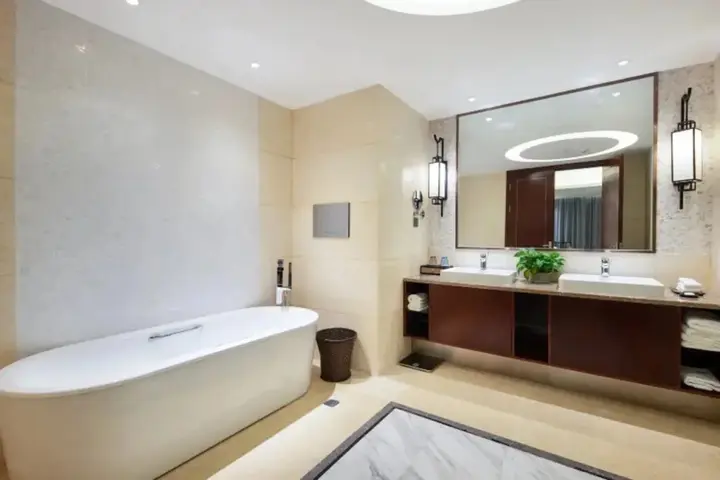 Чанчжоу: Howard Johnson Tianmu Lake Plaza Liyang