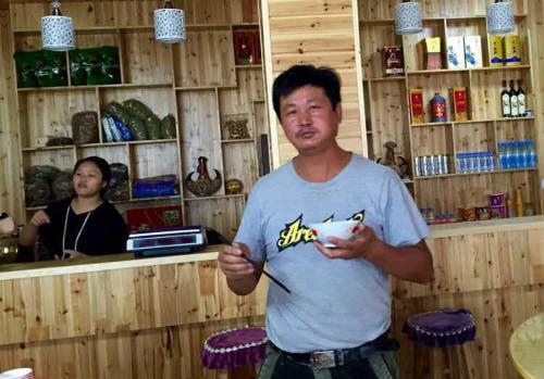 Луань: Dabie Mountain Longjinxia Homestay