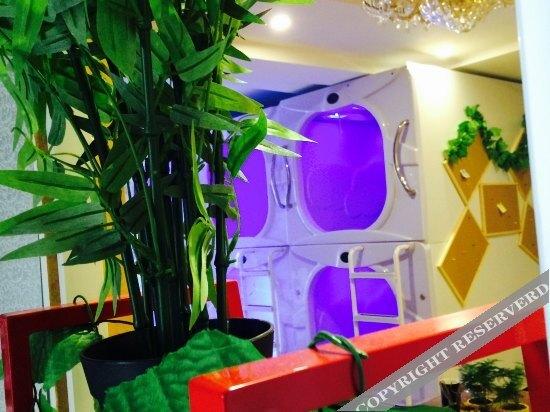 Чунцин: Yuquan Capsule Hostel