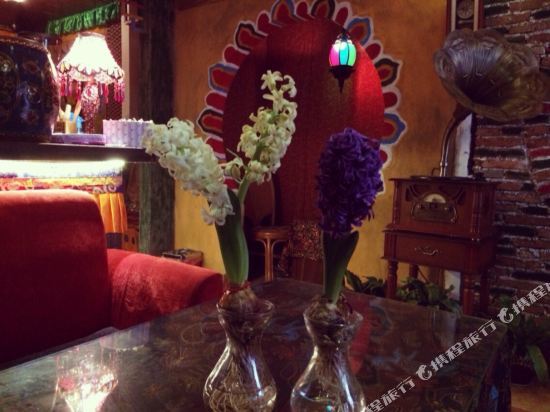 Цзясинь: Gesanghua Inn - West Street