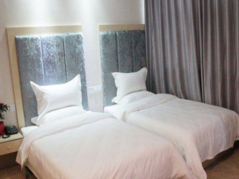 Кайфын: Kaifeng Dong Jing International Business Hotel