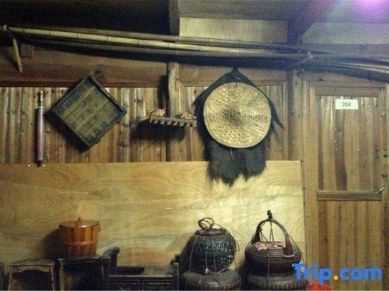 Шанграо: Wuyuan Xiaoqi Wangyuanheng Laoshi Gujing Yizhan
