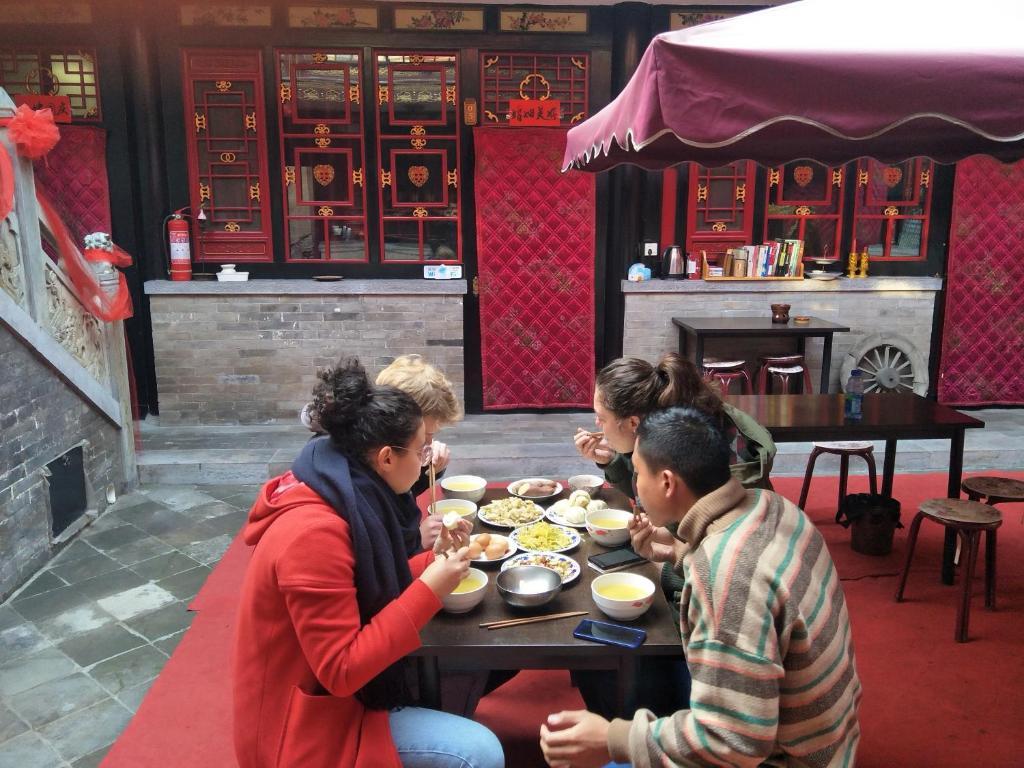 Цзиньчжун: Pingyao Dechang Folks Inn
