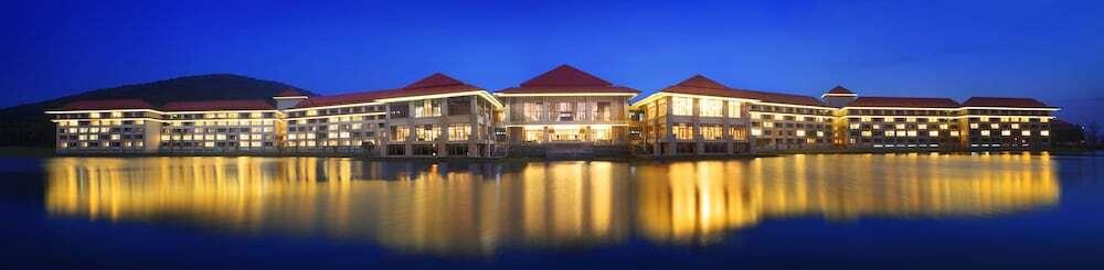 Уси: Toaytt hotel & resorts