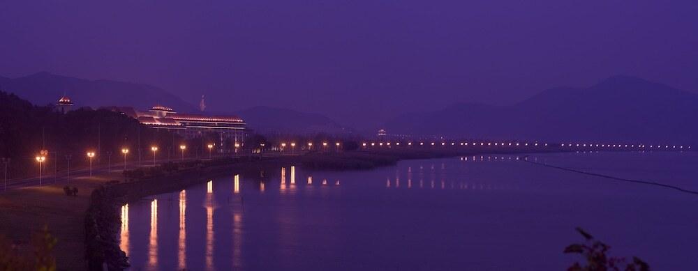 Уси: Toaytt hotel & resorts